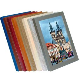 Prague picture frame family
